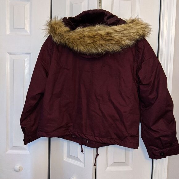 Love Tree Maroon Jacket - Picture 4 of 5